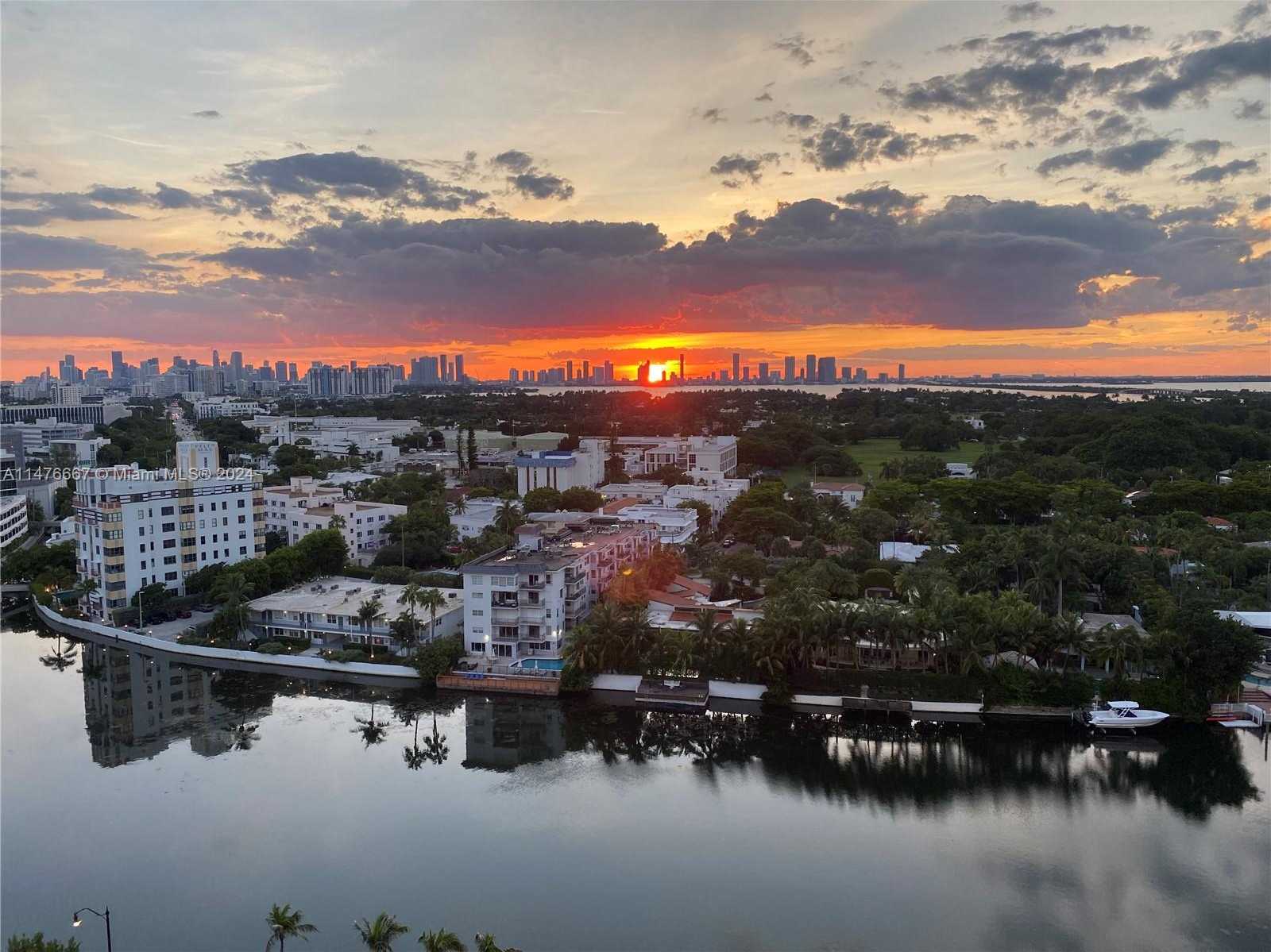 Small Image of 2555 COLLINS AVE #1906, Miami Beach Number 19