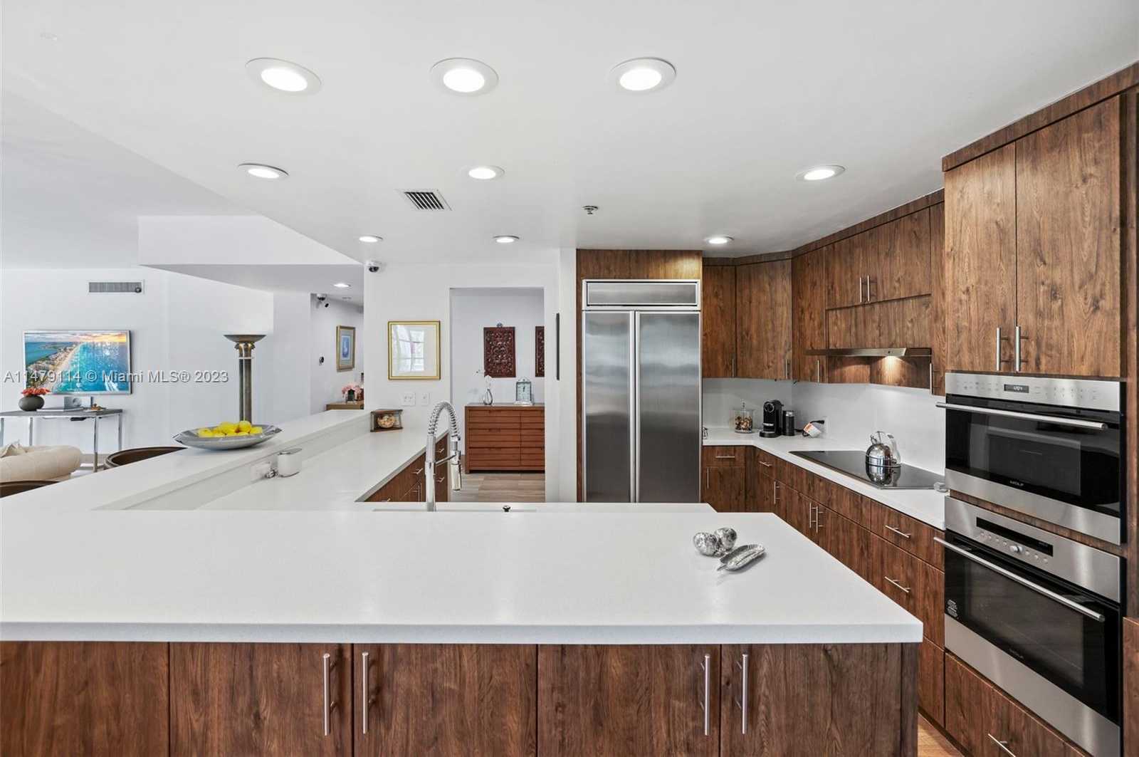 Small Image of 2211 FISHER ISLAND DR #3101, Miami Beach Number 15