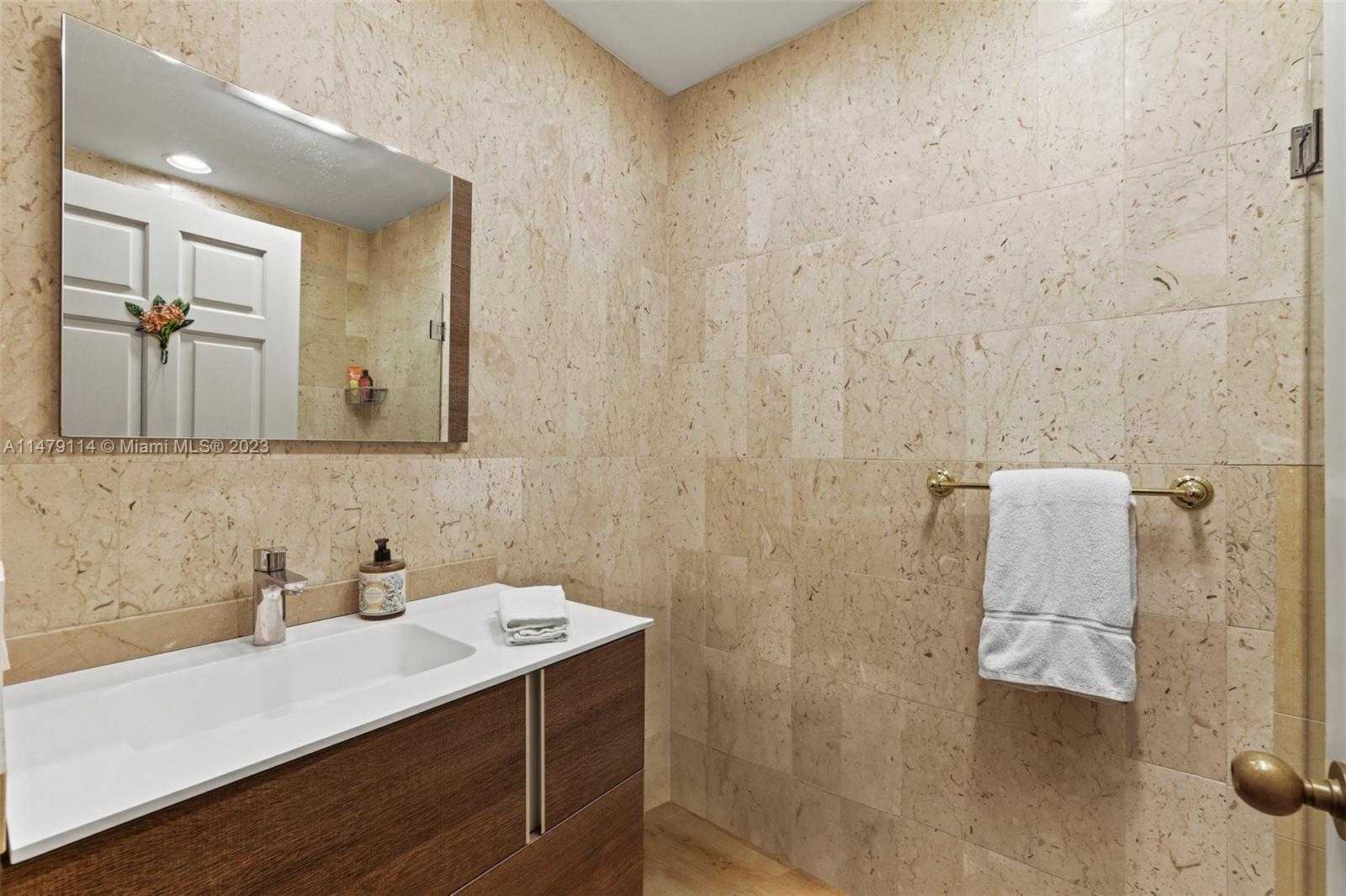 Small Image of 2211 FISHER ISLAND DR #3101, Miami Beach Number 34