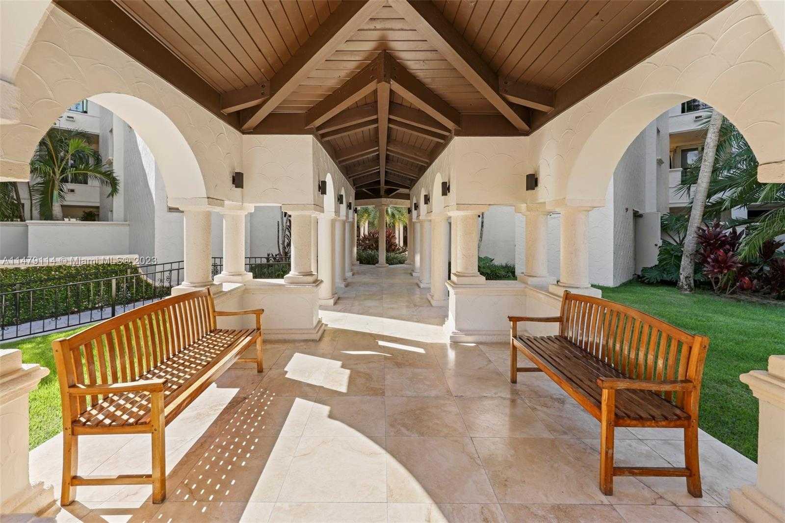 Small Image of 2211 FISHER ISLAND DR #3101, Miami Beach Number 4