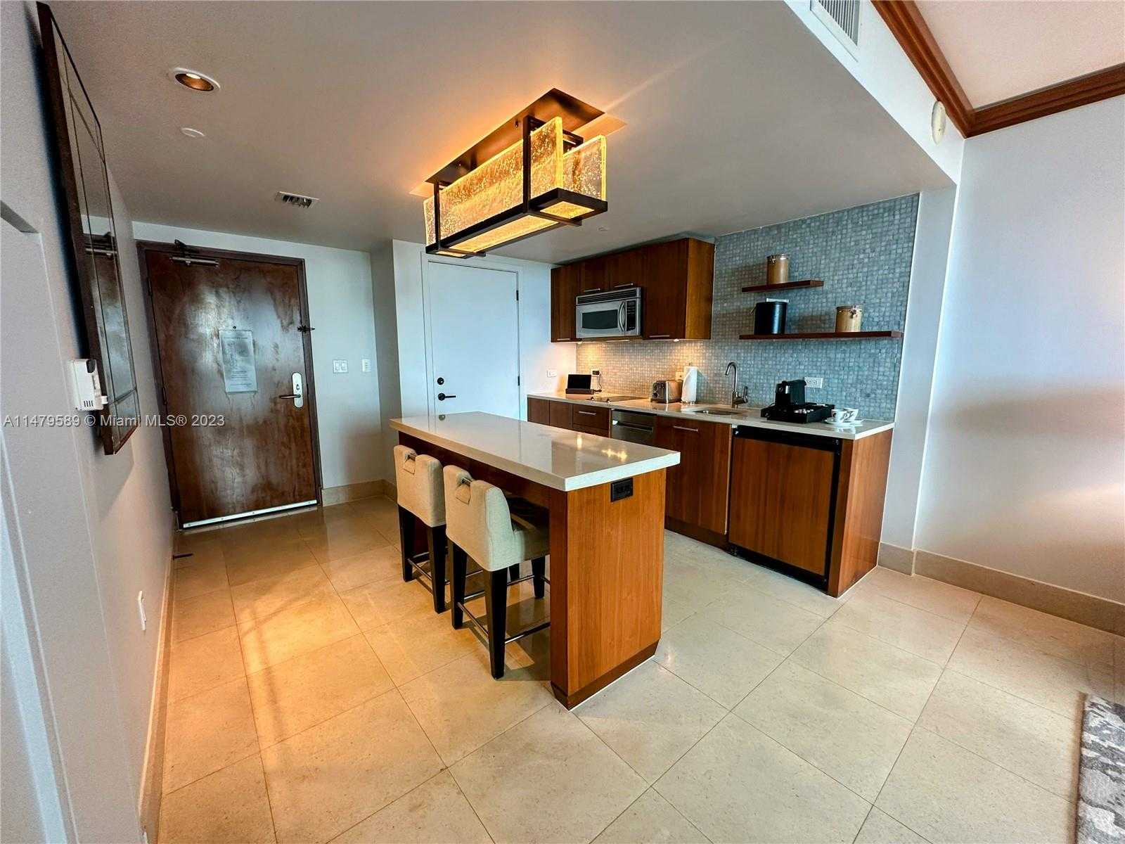 Small Image of 6801 COLLINS AVE #611, Miami Beach Number 3