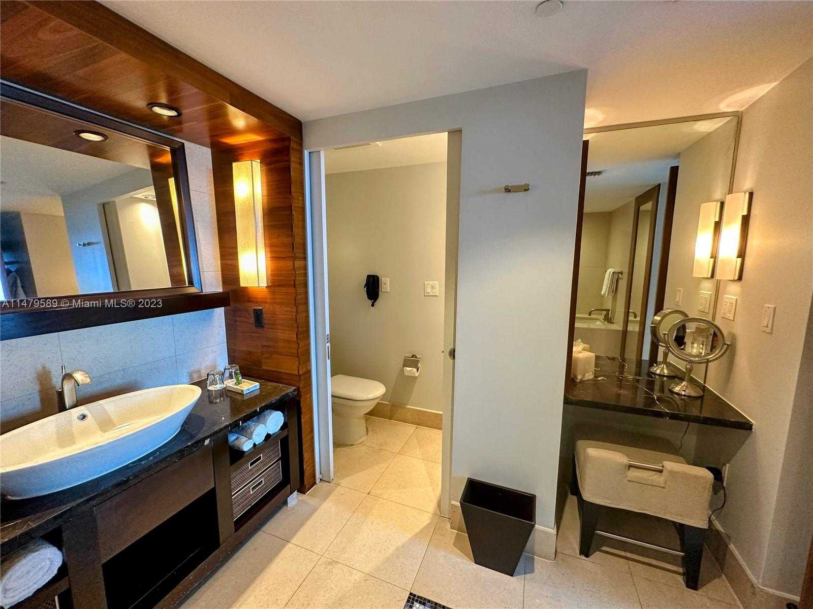 Small Image of 6801 COLLINS AVE #611, Miami Beach Number 8