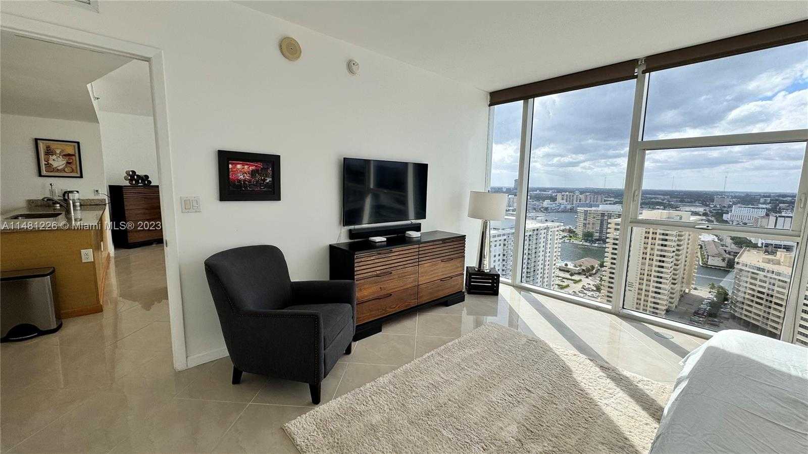 Small Image of 1830 SOUTH OCEAN DR #2407, Hallandale Beach Number 14