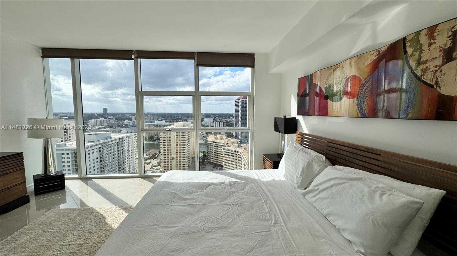 Small Image of 1830 SOUTH OCEAN DR #2407, Hallandale Beach Number 16