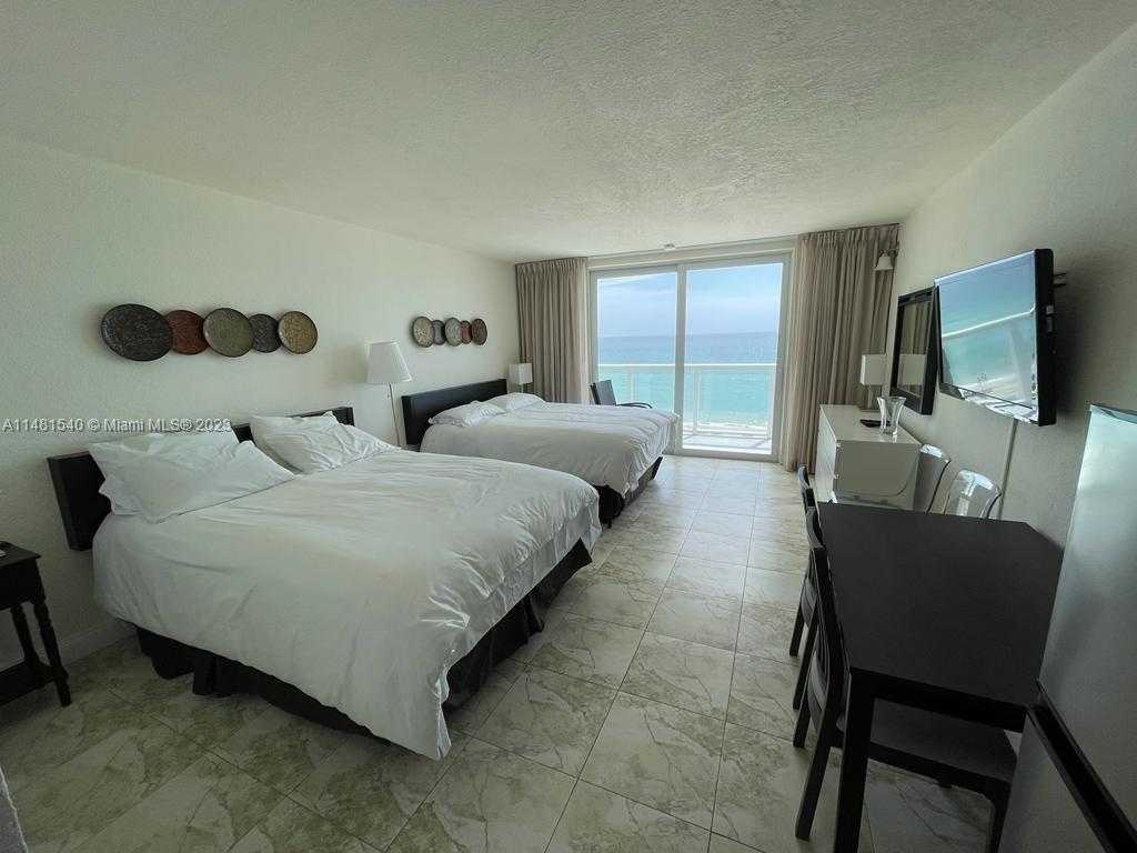 Small Image of 19201 COLLINS AVE #411, Sunny Isles Beach Number 3