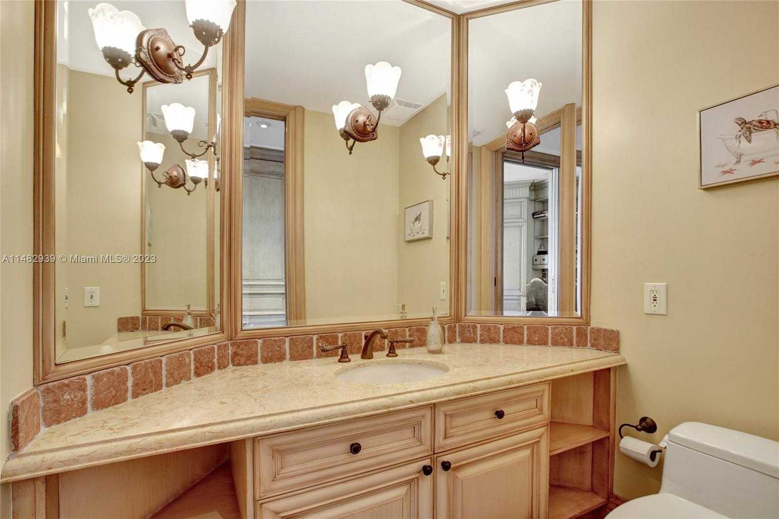 Small Image of 6051 NORTH OCEAN DR #PH5, Hollywood Number 34