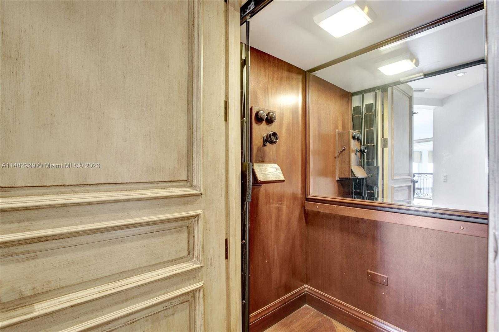 Small Image of 6051 NORTH OCEAN DR #PH5, Hollywood Number 36
