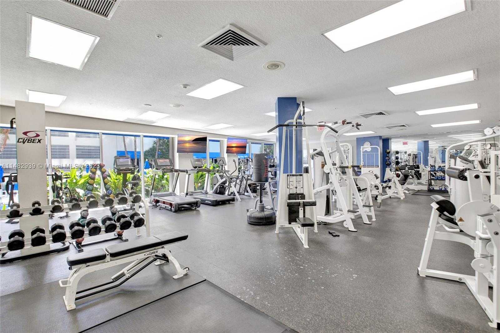 Small Image of 6051 NORTH OCEAN DR #PH5, Hollywood Number 81