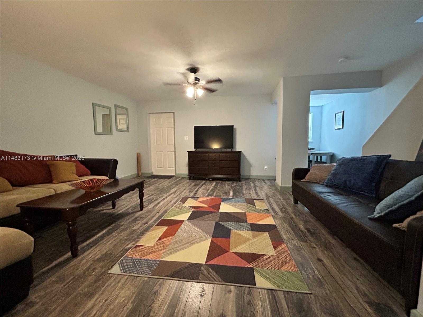 Small Image of 353 VIRGINIA ST, Hollywood Number 12