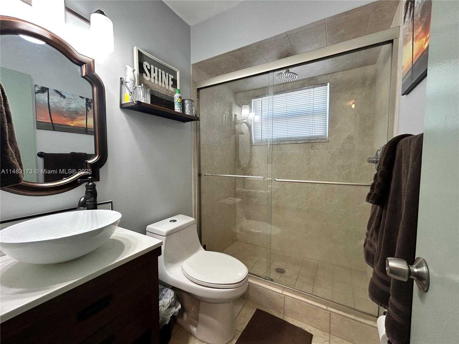 Small Image of 353 VIRGINIA ST, Hollywood Number 18