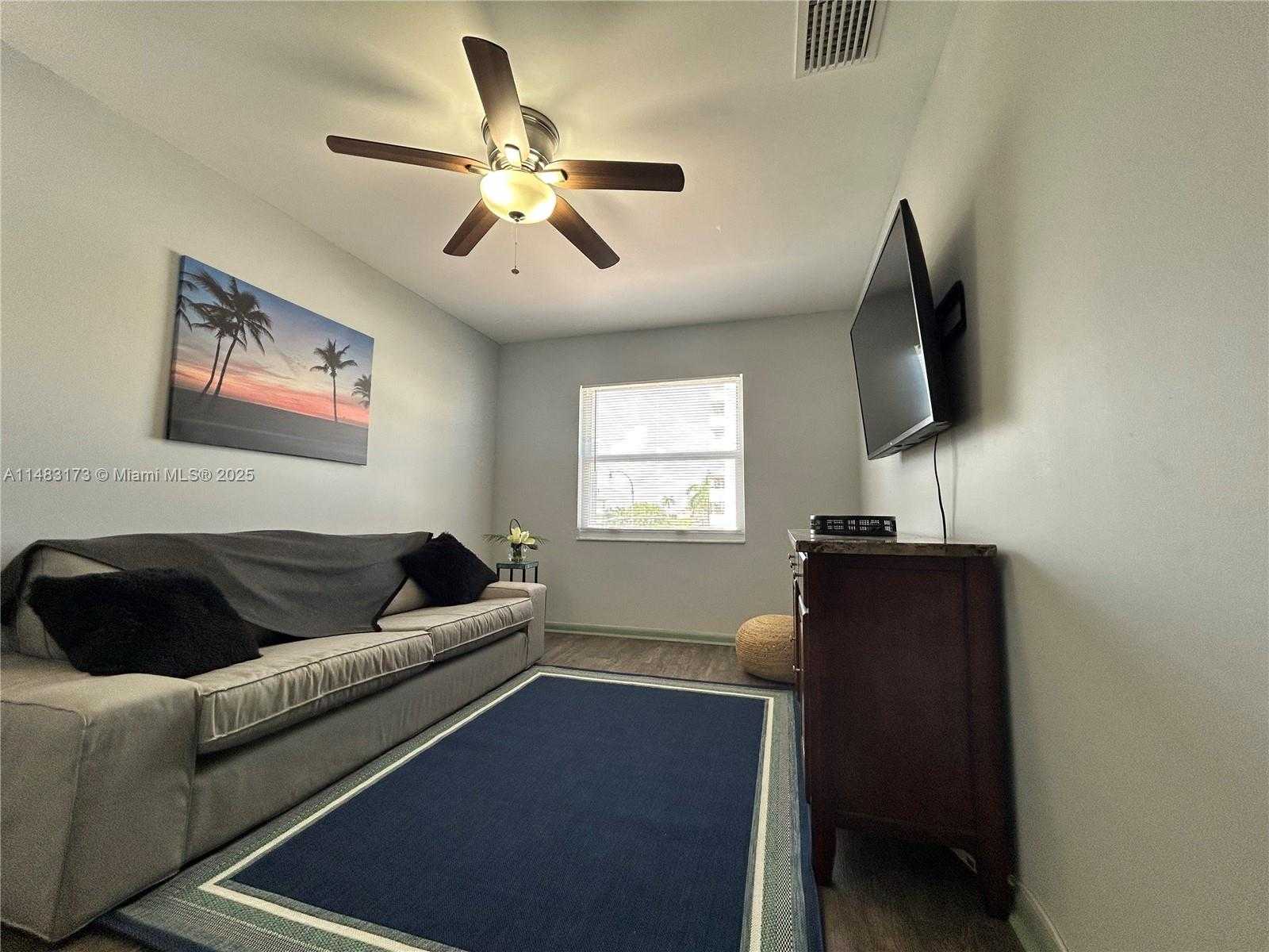 Small Image of 353 VIRGINIA ST, Hollywood Number 22