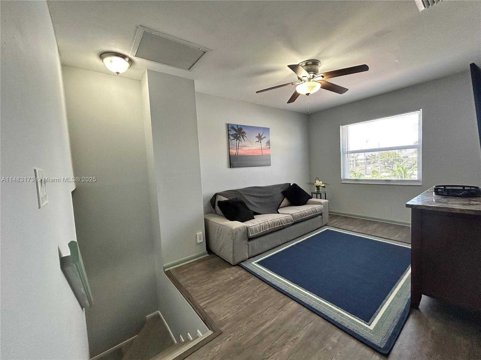 Small Image of 353 VIRGINIA ST, Hollywood Number 23