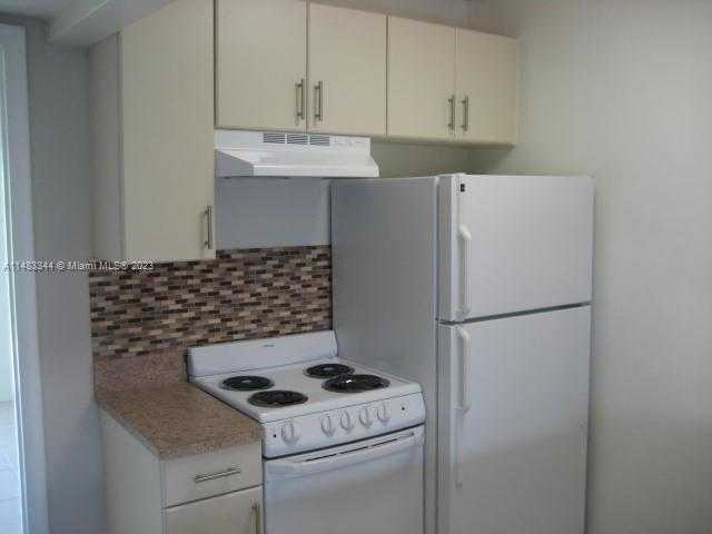 Small Image of 10776 NORTH KENDALL DR #F16, Miami Number 2