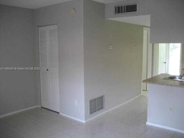 Small Image of 10776 NORTH KENDALL DR #F16, Miami Number 7