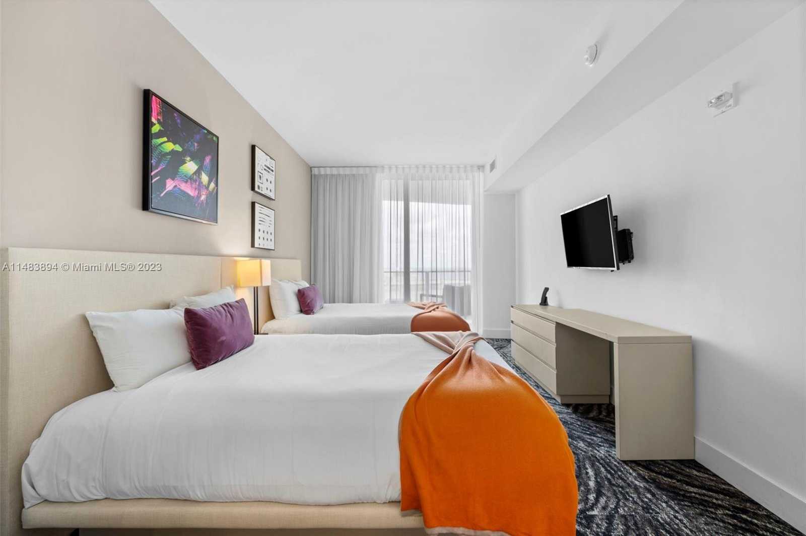 Small Image of 4111 SOUTH OCEAN DR #1406, Hollywood Number 3