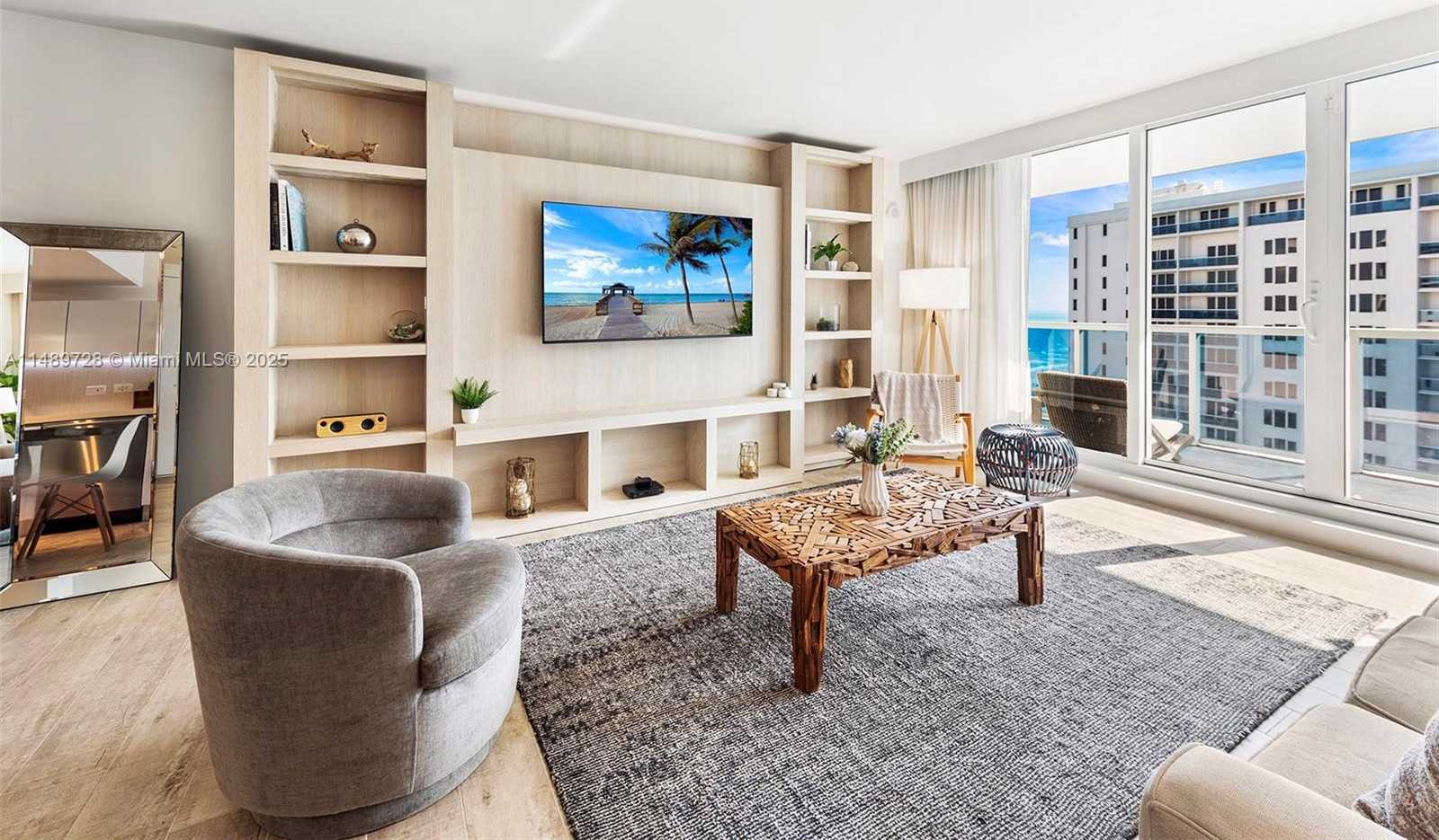 Small Image of 102 24TH ST #1412, Miami Beach Number 2