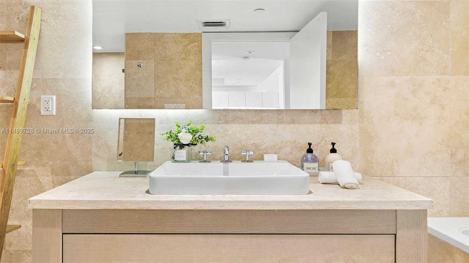 Small Image of 102 24TH ST #1412, Miami Beach Number 22