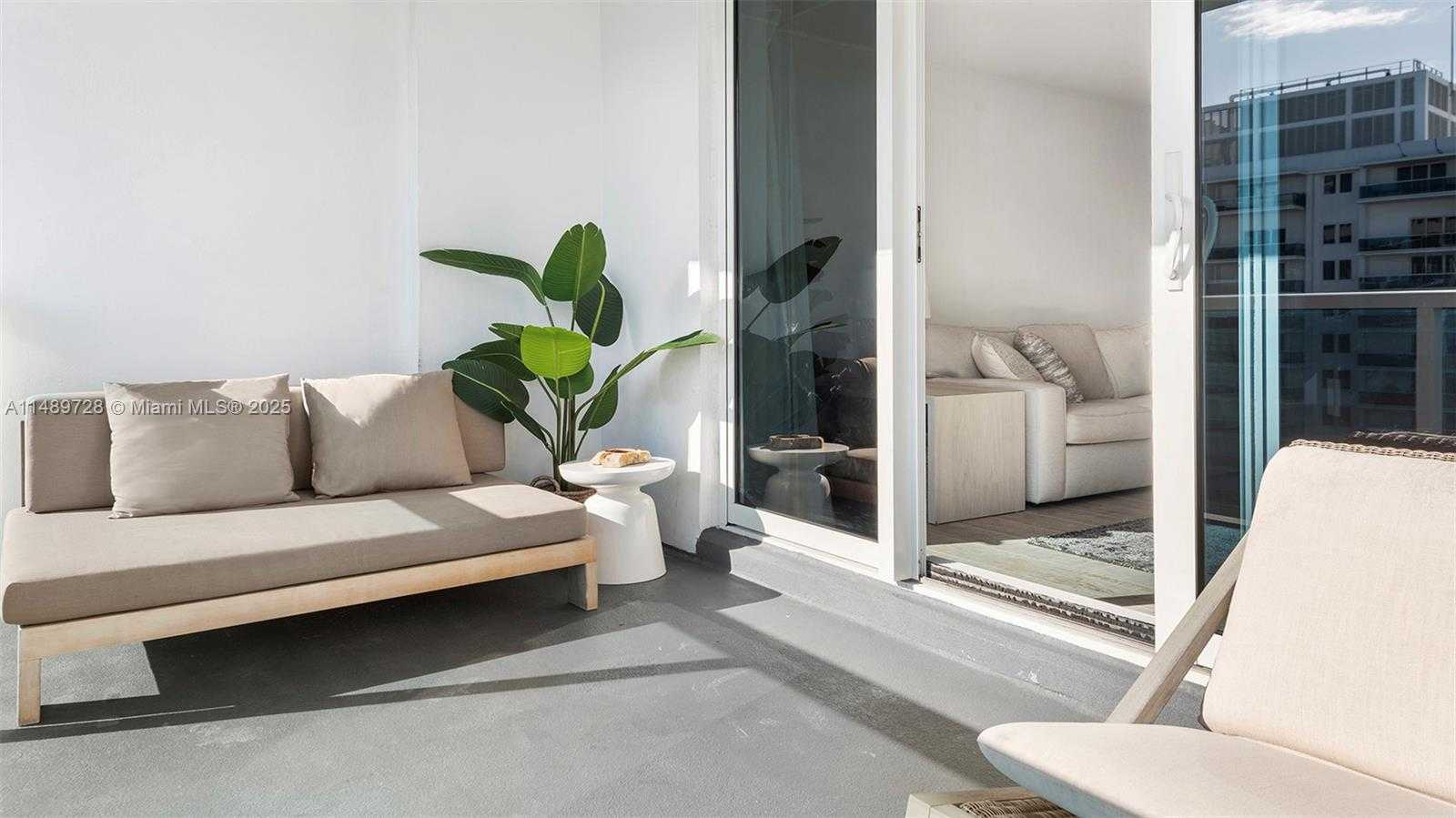 Small Image of 102 24TH ST #1412, Miami Beach Number 8