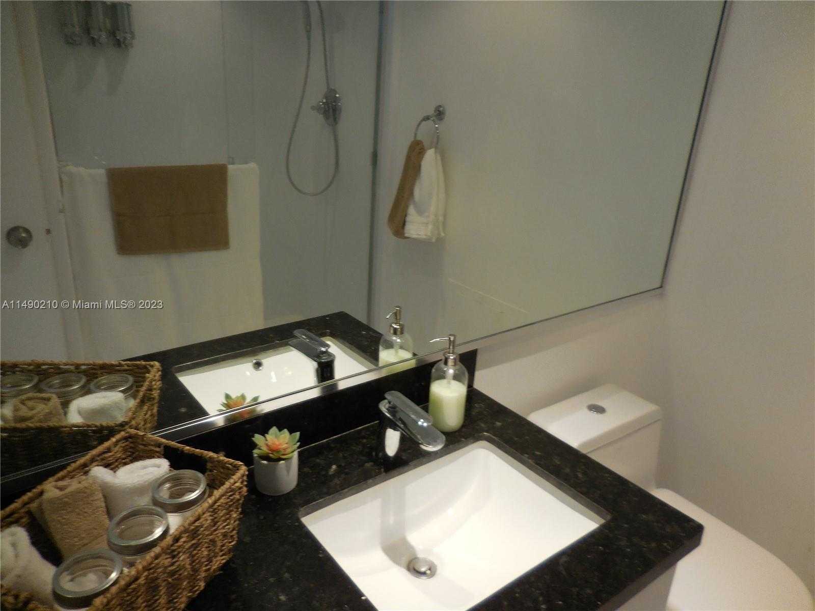 Small Image of 5151 COLLINS AVE #519, Miami Beach Number 44