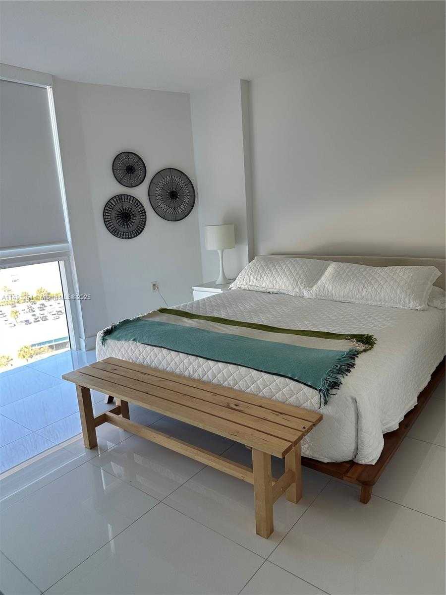 Small Image of 150 SUNNY ISLES BLVD #1-1102, Sunny Isles Beach Number 11