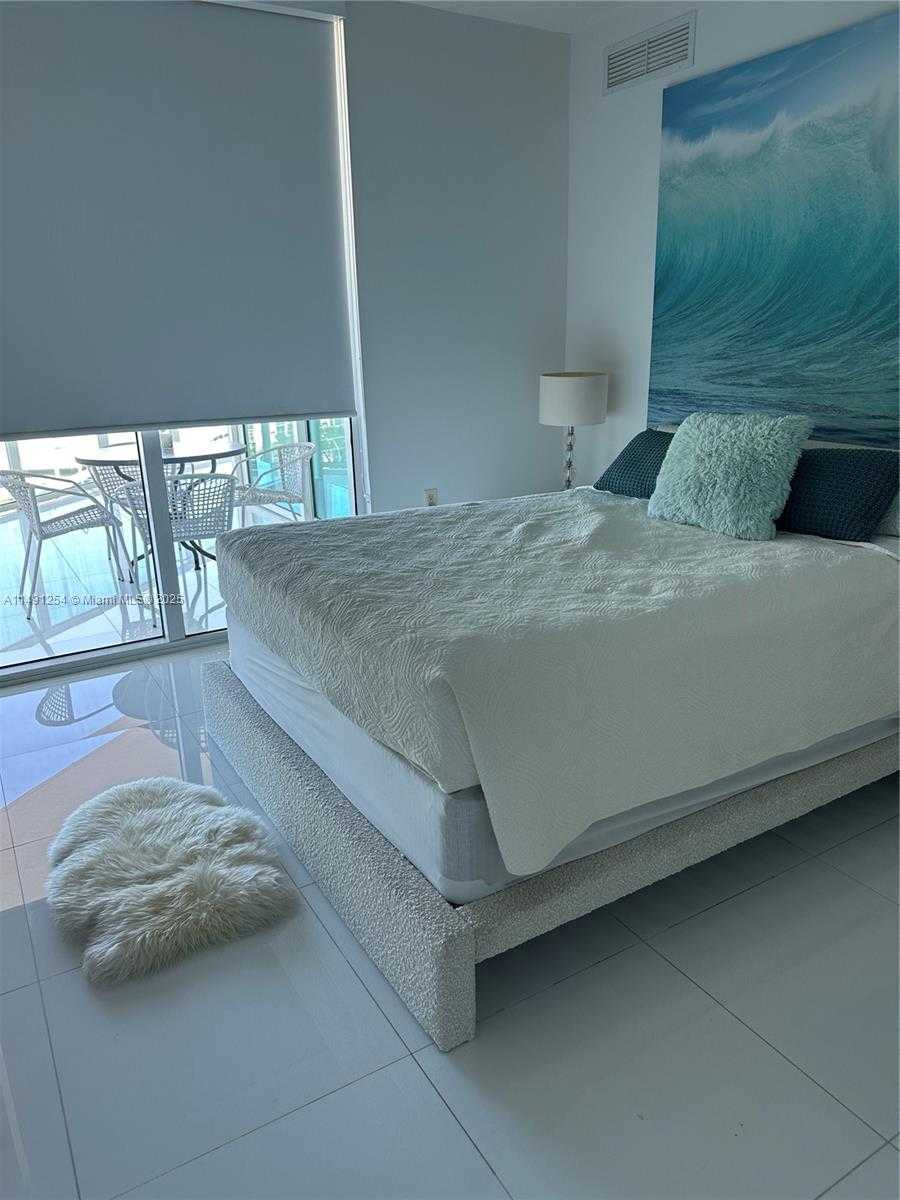 Small Image of 150 SUNNY ISLES BLVD #1-1102, Sunny Isles Beach Number 14