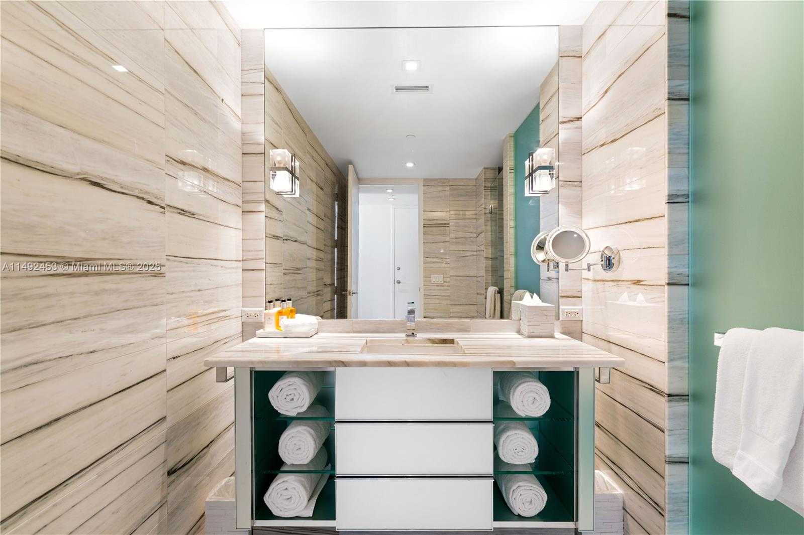 Small Image of 2201 COLLINS AVE #1226, Miami Beach Number 13