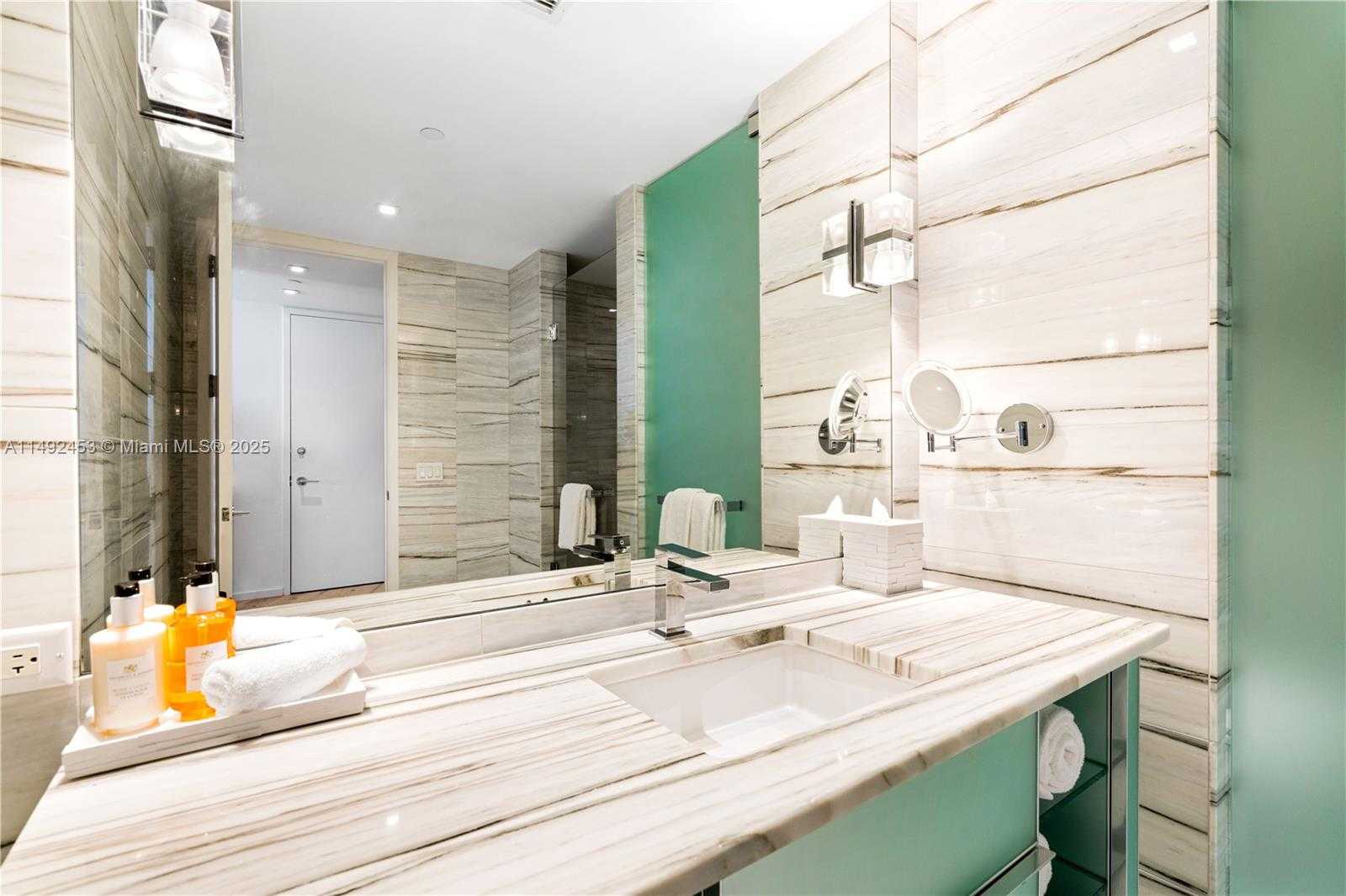 Small Image of 2201 COLLINS AVE #1226, Miami Beach Number 15
