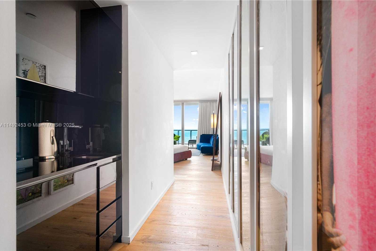 Small Image of 2201 COLLINS AVE #1226, Miami Beach Number 16
