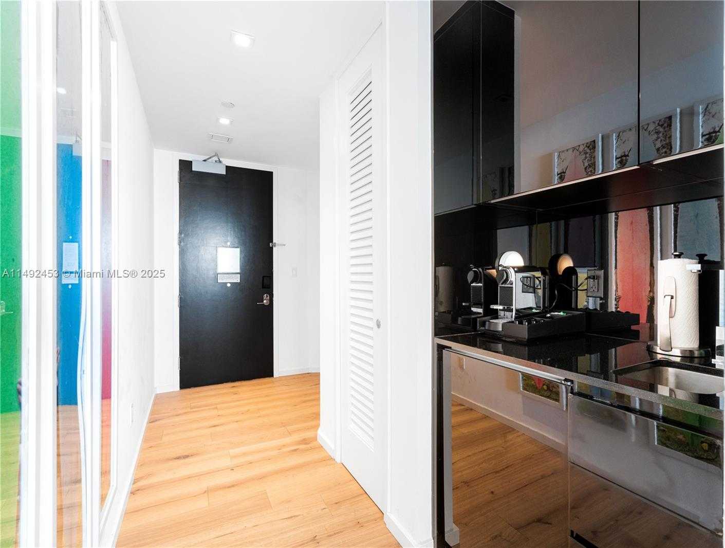 Small Image of 2201 COLLINS AVE #1226, Miami Beach Number 17