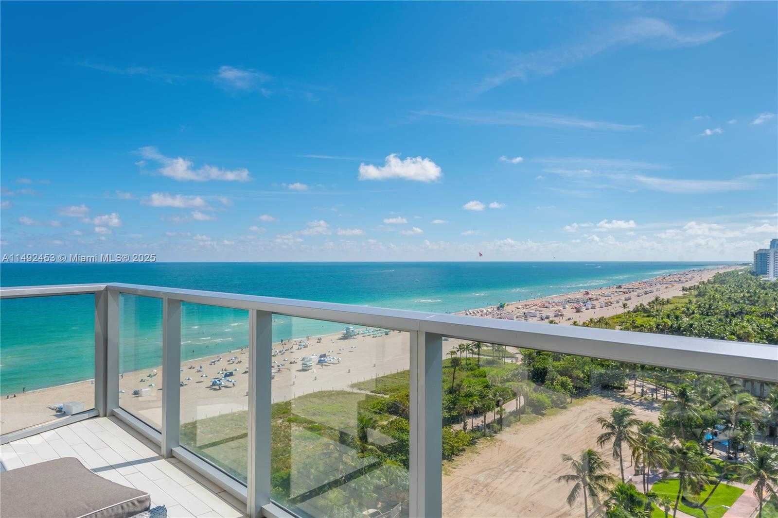 Small Image of 2201 COLLINS AVE #1226, Miami Beach Number 3