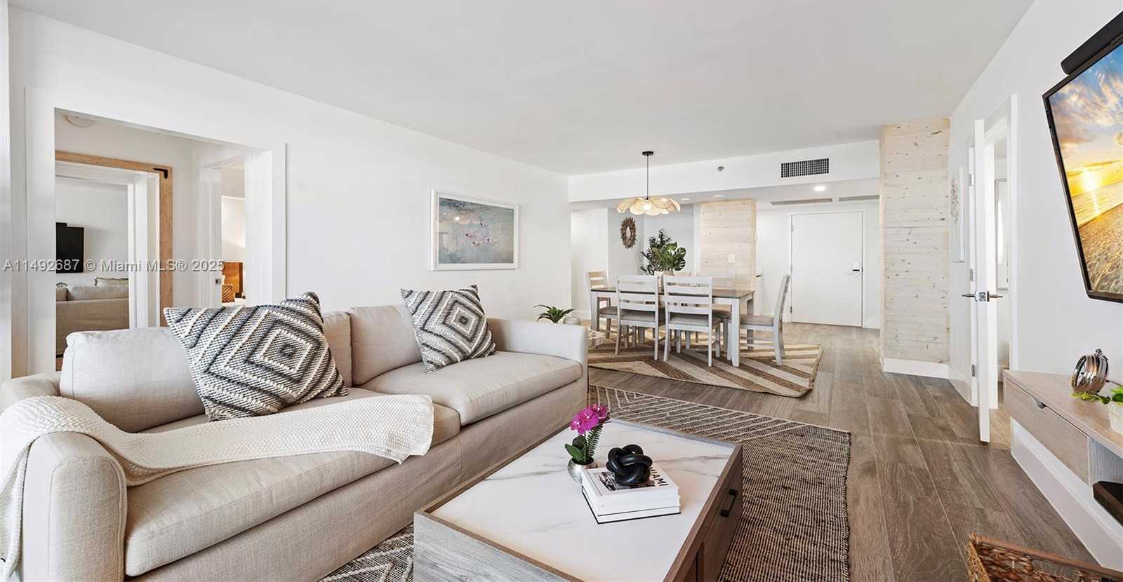 Small Image of 2301 #1126, Miami Beach Number 13