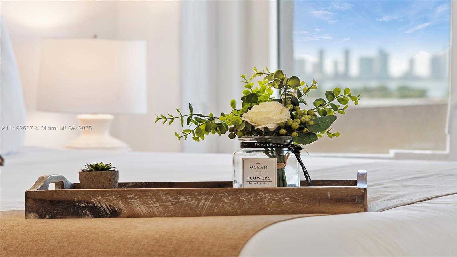 Small Image of 2301 #1126, Miami Beach Number 17