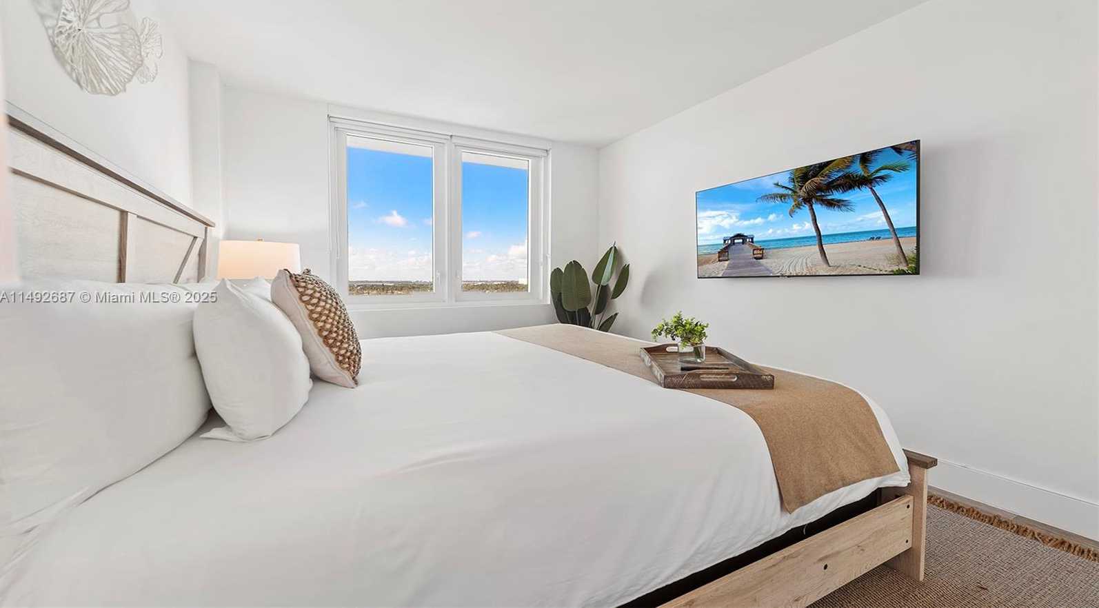 Small Image of 2301 #1126, Miami Beach Number 26