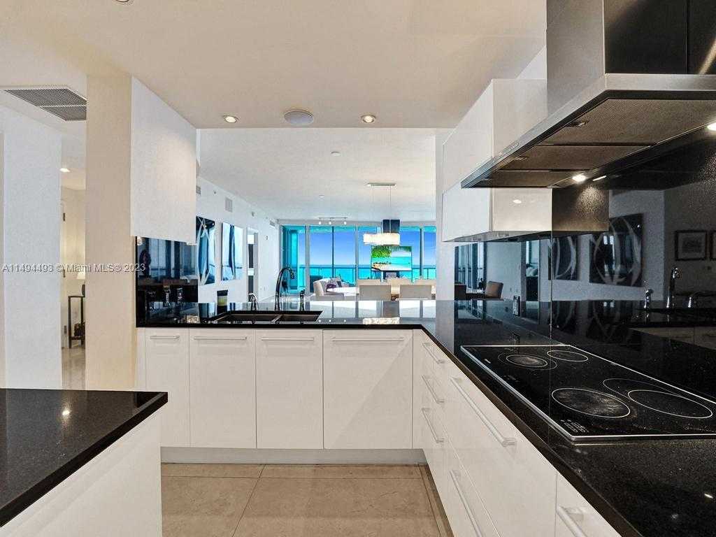 Small Image of 17121 COLLINS AVE #3905/3904, Sunny Isles Beach Number 17