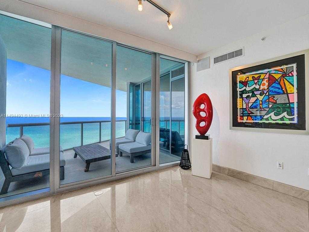 Small Image of 17121 COLLINS AVE #3905/3904, Sunny Isles Beach Number 2