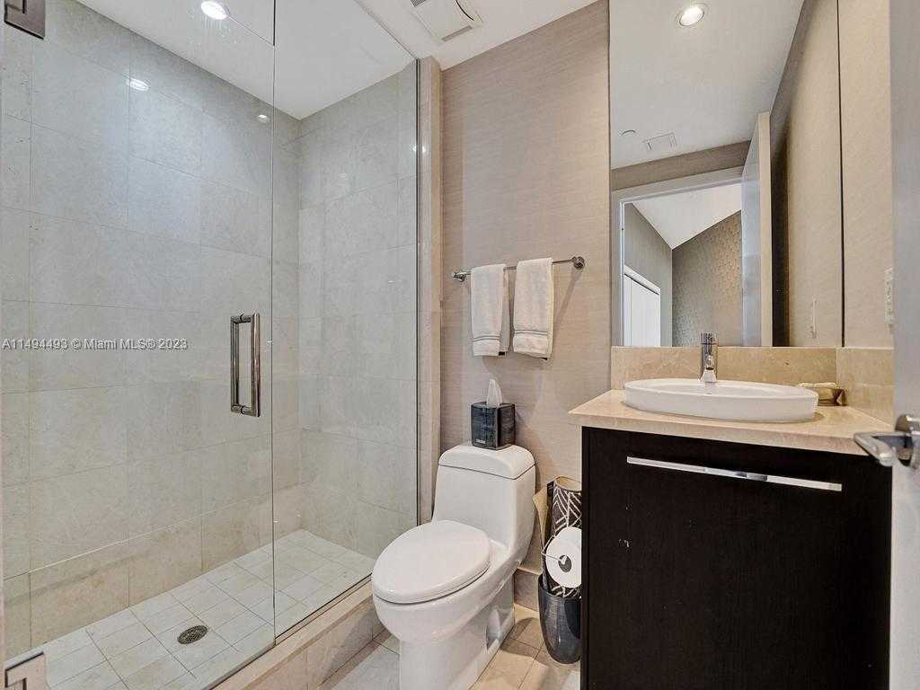 Small Image of 17121 COLLINS AVE #3905/3904, Sunny Isles Beach Number 25