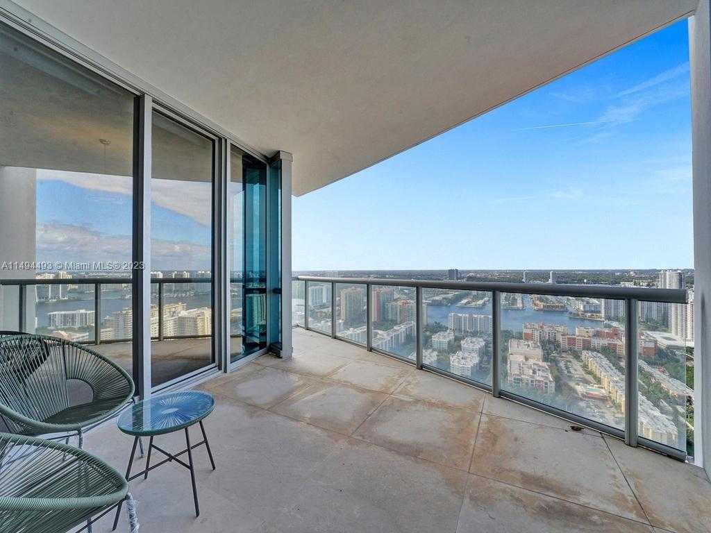 Small Image of 17121 COLLINS AVE #3905/3904, Sunny Isles Beach Number 26