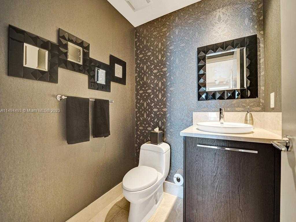 Small Image of 17121 COLLINS AVE #3905/3904, Sunny Isles Beach Number 29