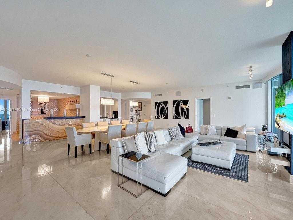 Small Image of 17121 COLLINS AVE #3905/3904, Sunny Isles Beach Number 3