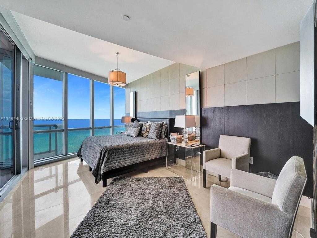 Small Image of 17121 COLLINS AVE #3905/3904, Sunny Isles Beach Number 32