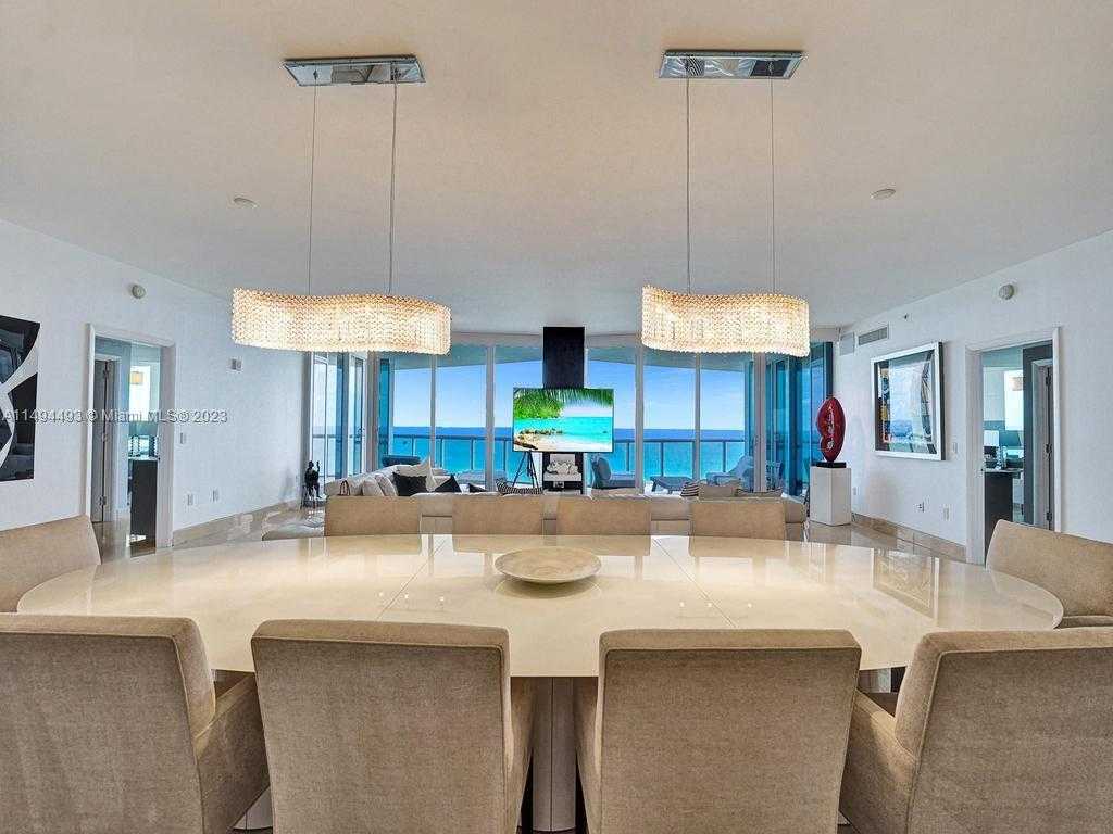 Small Image of 17121 COLLINS AVE #3905/3904, Sunny Isles Beach Number 4