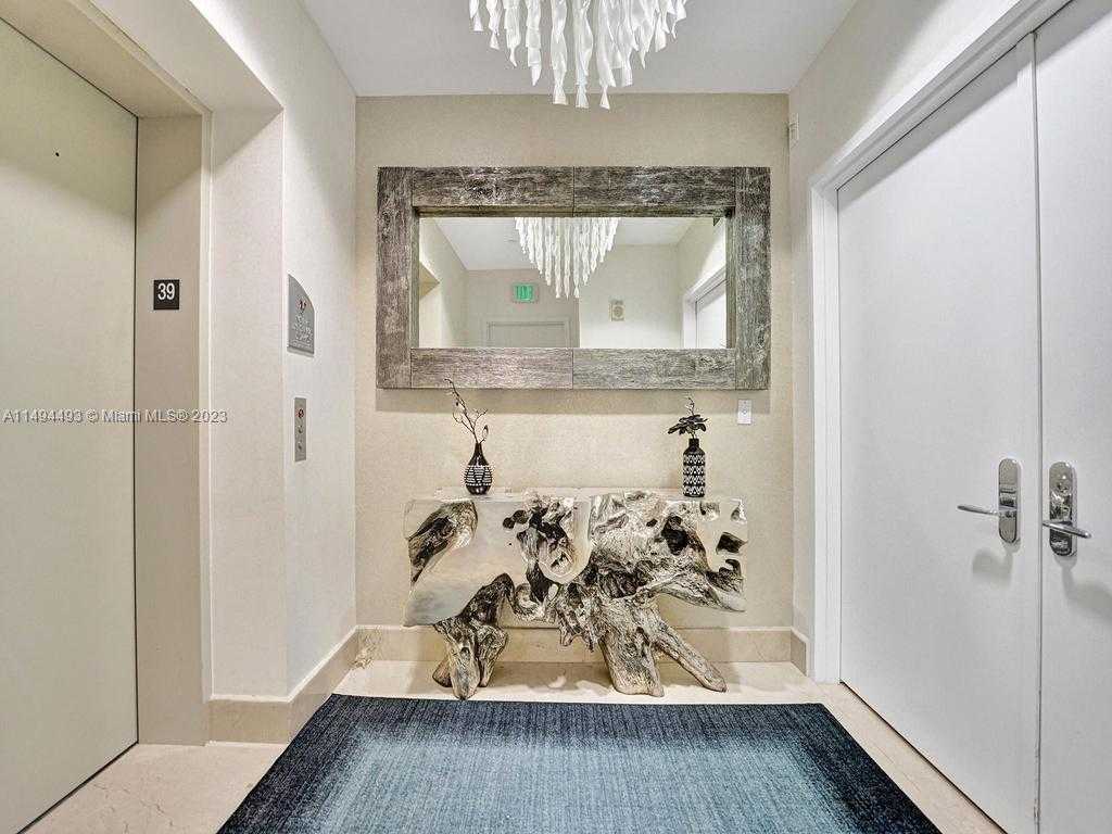 Small Image of 17121 COLLINS AVE #3905/3904, Sunny Isles Beach Number 6
