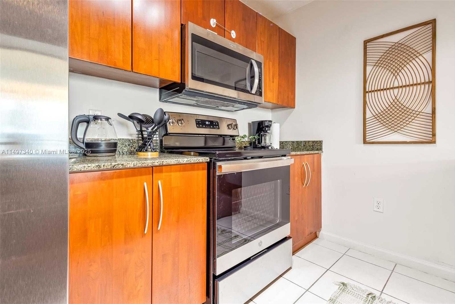 Small Image of 1200 BRICKELL BAY DR #3619, Miami Number 13
