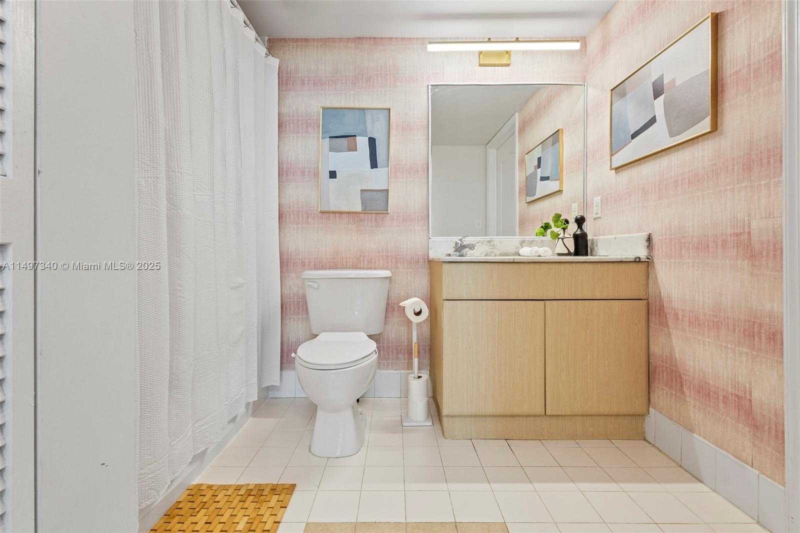 Small Image of 1200 BRICKELL BAY DR #3619, Miami Number 18