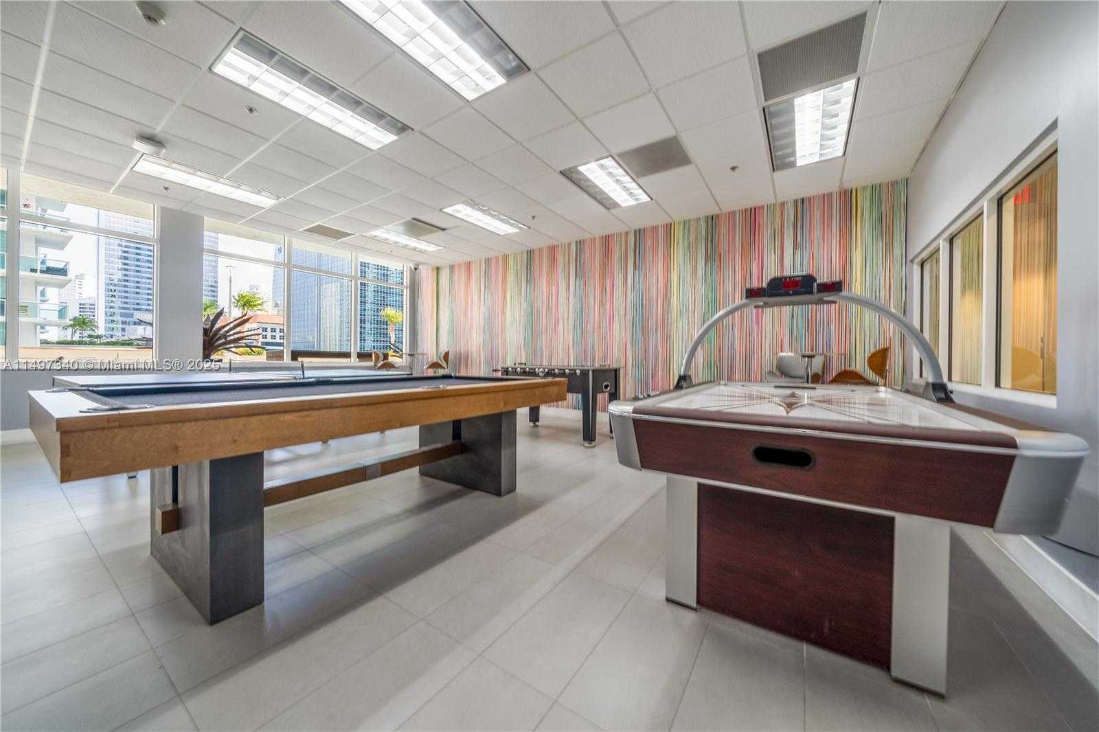 Small Image of 1200 BRICKELL BAY DR #3619, Miami Number 27