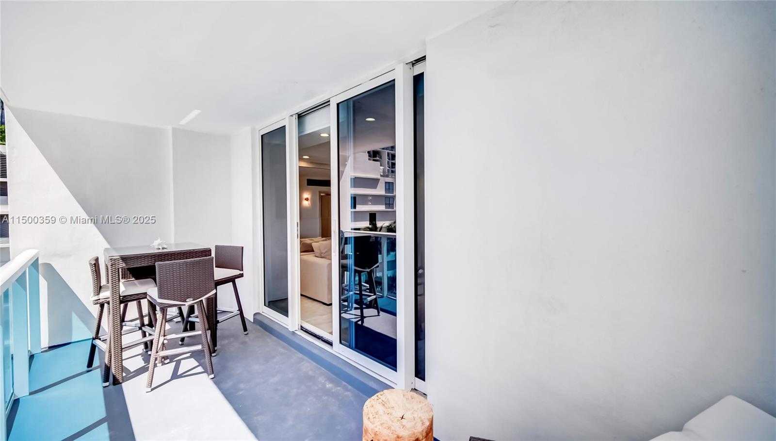 Small Image of 2301 COLLINS AVE #439, Miami Beach Number 12