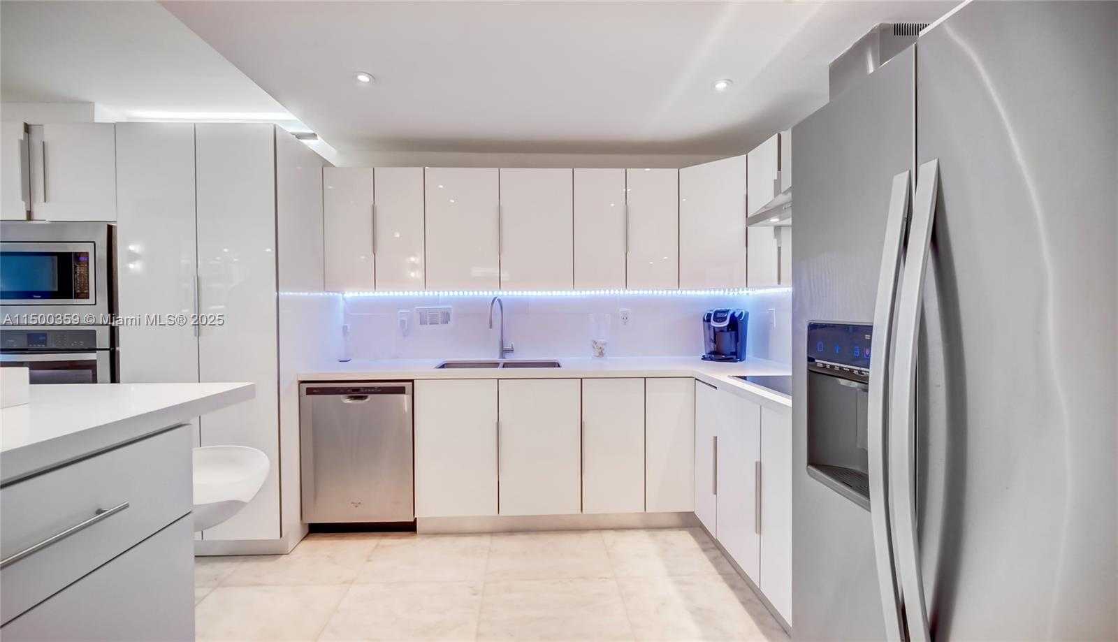 Small Image of 2301 COLLINS AVE #439, Miami Beach Number 13