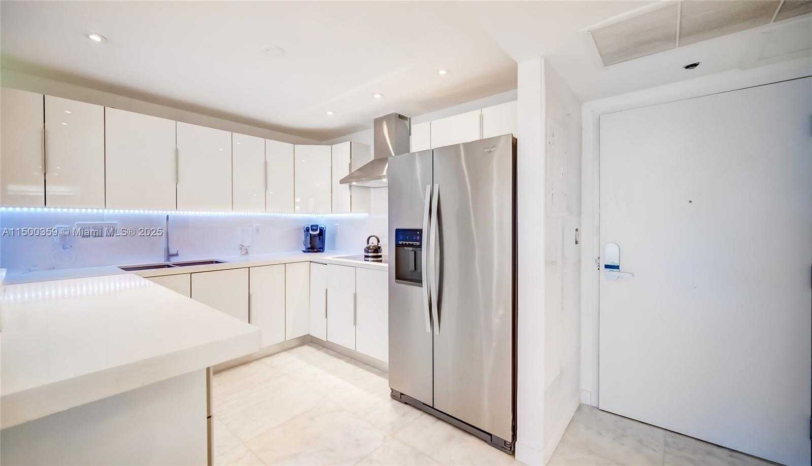 Small Image of 2301 COLLINS AVE #439, Miami Beach Number 14
