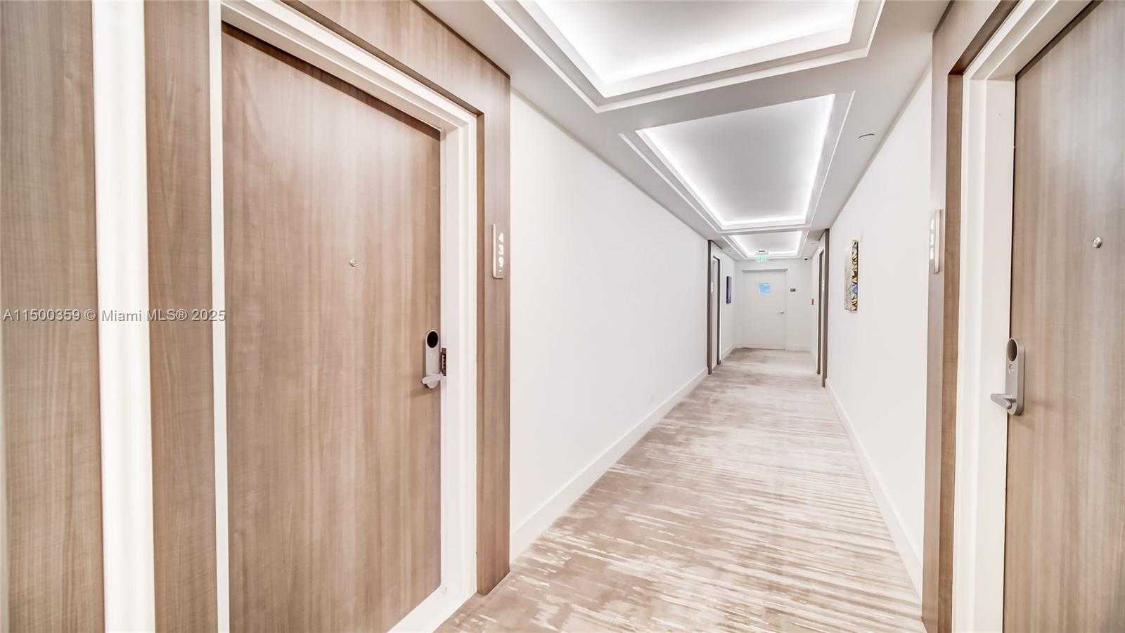 Small Image of 2301 COLLINS AVE #439, Miami Beach Number 15