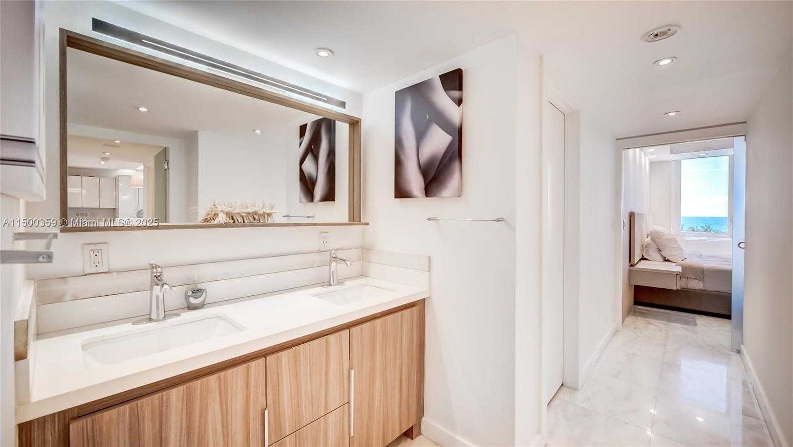 Small Image of 2301 COLLINS AVE #439, Miami Beach Number 5